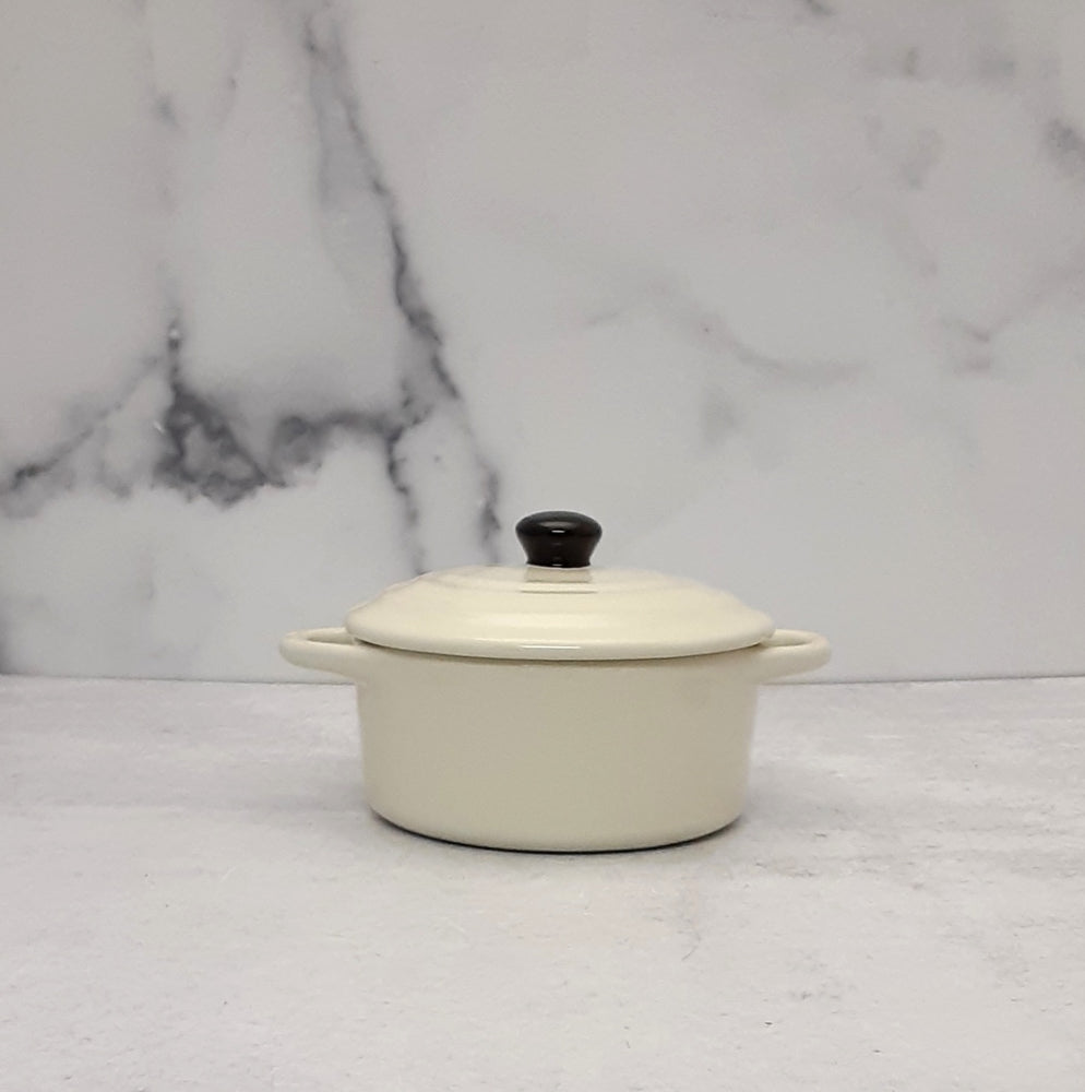 Mini Stoneware Baker with Lid, 4 colors