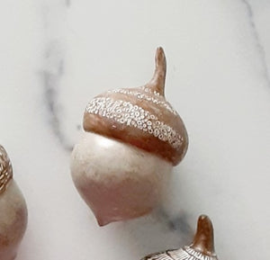 Acorn 4" Resin