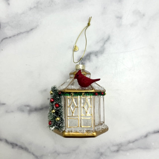 Gold Pagoda w/Cardinal